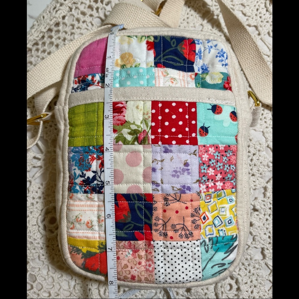 Quilted Granny Patchwork Crossbody Handbag - Picture 4 of 7
